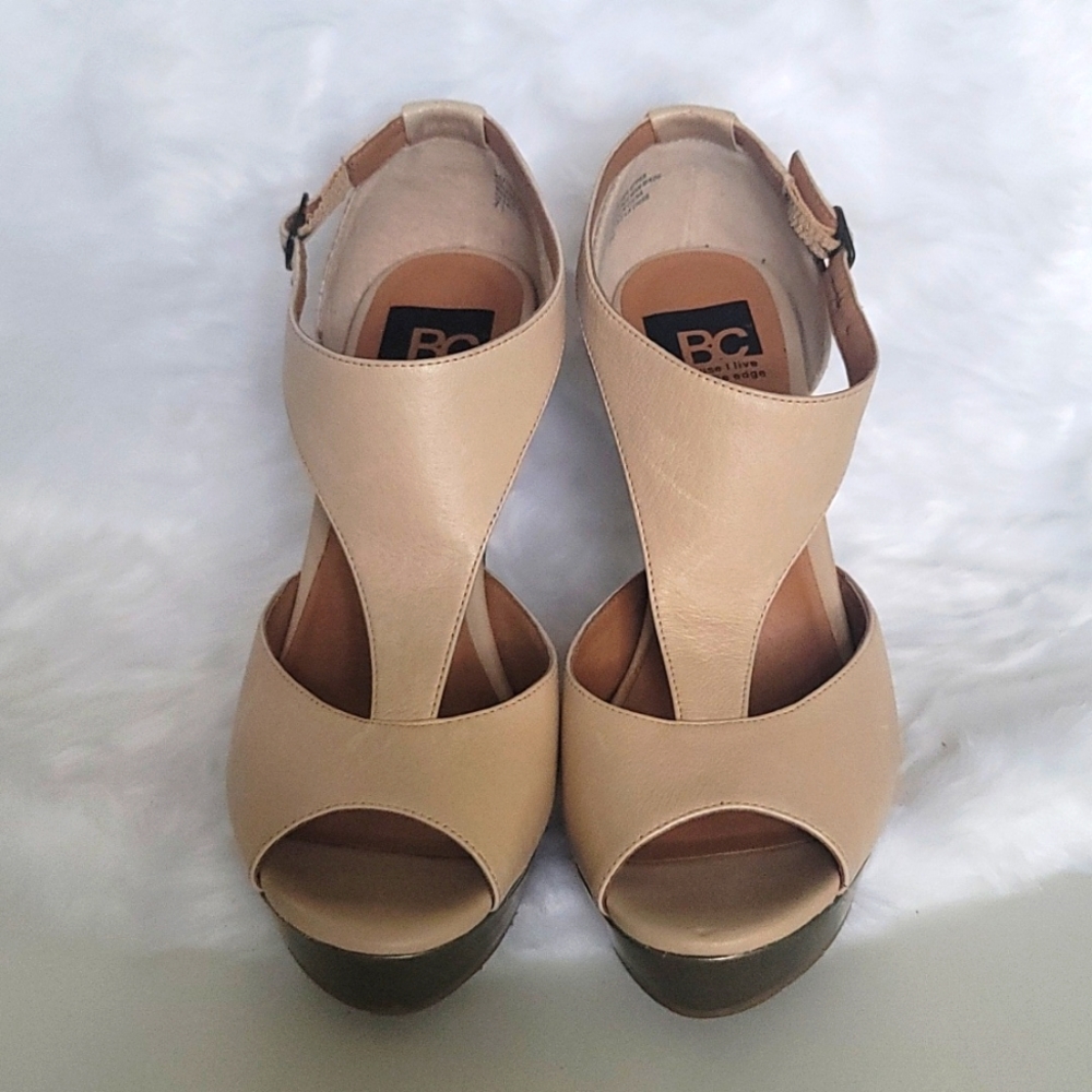 BCBG wedge sandals